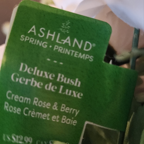 Fake rose flower bundle - Picture 10 of 10